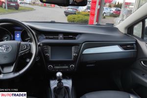 Toyota Avensis 2016 2.0 143 KM