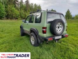 Isuzu Trooper 2000 3.5 215 KM