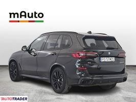 BMW X5 2021 4.4 530 KM