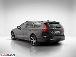 Volvo V60 2022 2.0 197 KM
