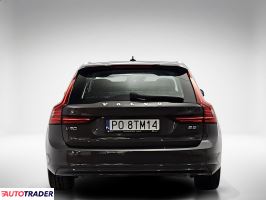 Volvo V90 2021 2.0 235 KM