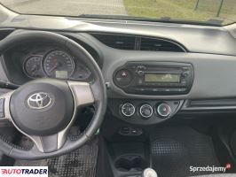 Toyota Yaris 2015 1.4 90 KM