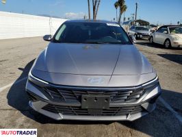 Hyundai Elantra 2025 1