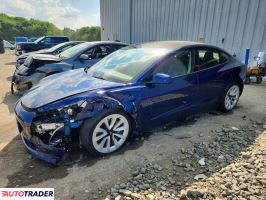 Tesla Model 3 - zobacz ofertę