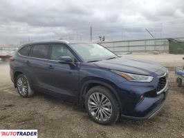 Toyota Highlander 2022 3