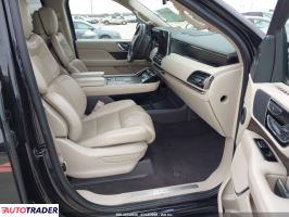 Lincoln Navigator 2021 3