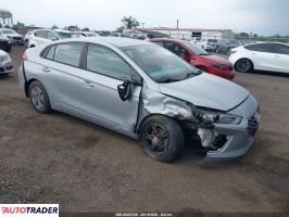 Hyundai IONIQ Hybrid 2020 1