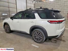 Nissan Pathfinder 2023 3