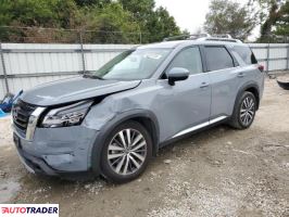 Nissan Pathfinder 2022 3