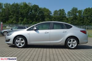 Opel Astra 2013 1.6 115 KM Opel Astra 2013 1.6 115 KM