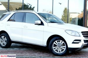 Mercedes M-klasa 2012 2.1 204 KM