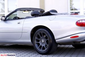 Jaguar XK 2002 4.0 363 KM Jaguar XK 2002 4.0 363 KM