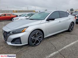 Nissan Altima - zobacz ofertę