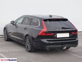 Volvo V90 2018 2.0 187 KM