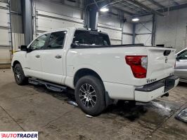 Nissan Titan 2021 5