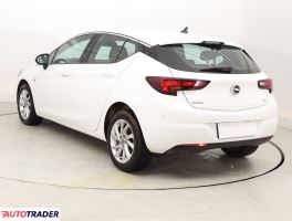 Opel Astra 2018 1.6 108 KM