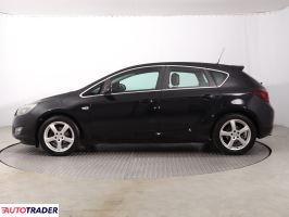 Opel Astra 2010 1.4 138 KM