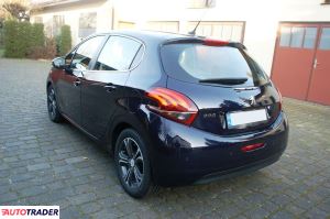 Peugeot 208 2018 1.2 82 KM Peugeot 208 2018 1.2 82 KM