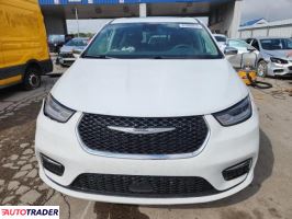 Chrysler Pacifica 2022 3