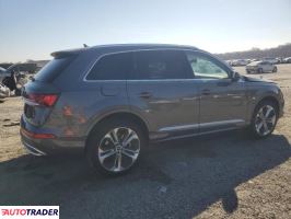 Audi Q7 2021 3