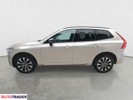 Volvo XC60 2024 2.0 197 KM