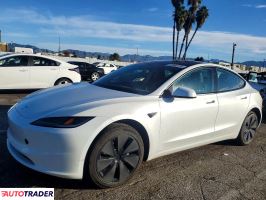 Tesla Model 3 2025