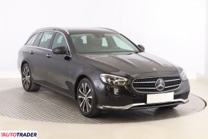 Mercedes E-klasa 2020 2.0 301 KM