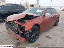 Chrysler 300C 2021 3