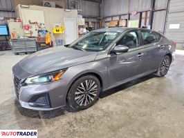 Nissan Altima - zobacz ofertę