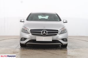 Mercedes A-klasa 2014 1.6 120 KM