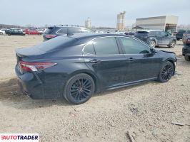 Toyota Camry 2022 3