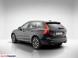 Volvo XC60 2023 2.0 197 KM