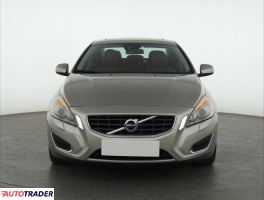 Volvo S60 2011 2.0 160 KM