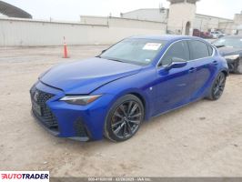 Lexus IS 2024 3