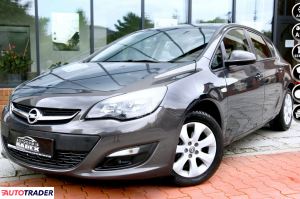 Opel Astra 2015 1.4 120 KM