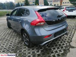 Volvo V40 2016 2.0 122 KM