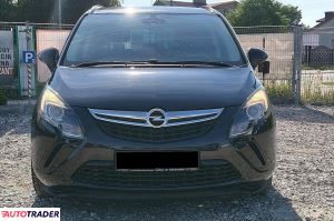 Opel Zafira 2014 1.4 140 KM