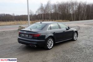 Audi A4 2019 2.0 252 KM