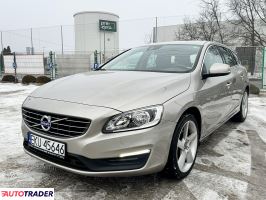 Volvo V60 2015 2.0 150 KM