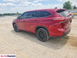 Toyota Highlander 2022 3