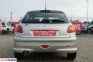 Peugeot 206 2006 1.4 75 KM