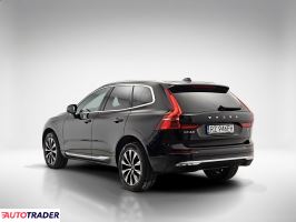 Volvo XC60 2023 2.0 197 KM