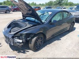 Tesla Model 3 2025