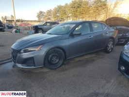 Nissan Altima - zobacz ofertę