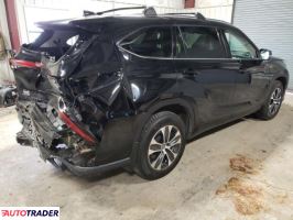 Toyota Highlander 2020 3