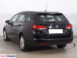 Opel Astra 2017 1.4 147 KM