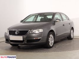 Volkswagen Passat 2005 1.6 113 KM