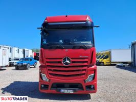 Mercedes Actros