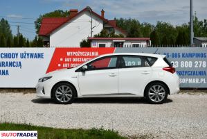 Toyota Auris 2013 1.8 136 KM Toyota Auris 2013 1.8 136 KM