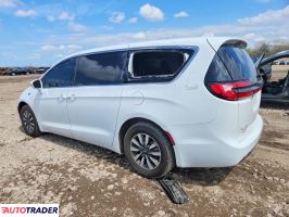 Chrysler Pacifica 2022 3